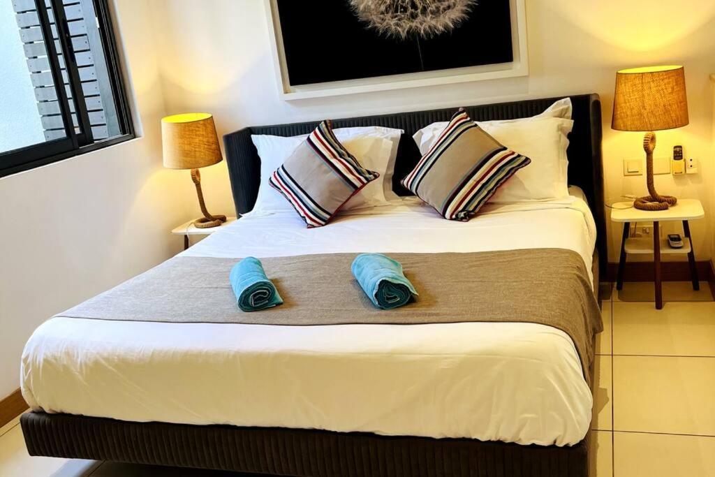 Latitude Luxury Seafront Suite Rivière Noire Exterior foto