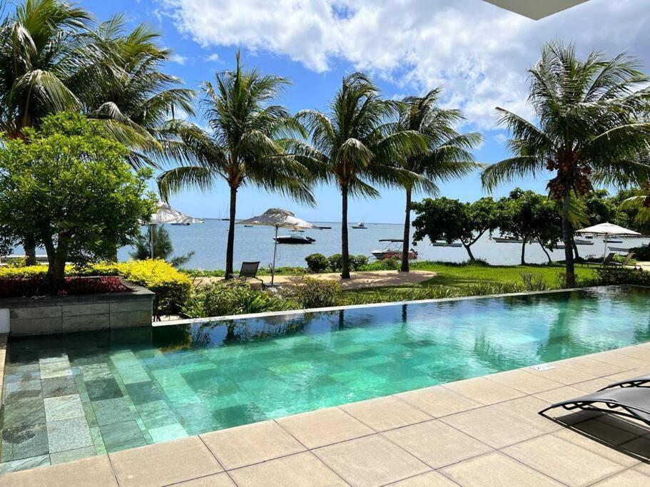 Latitude Luxury Seafront Suite Rivière Noire Exterior foto